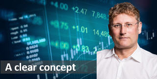 Dr Raimund Schriek.